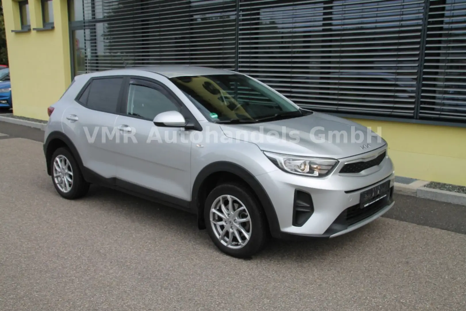 Kia Stonic Edition 7 1.0 *Garantie*Klima*PDC*AHK* Silber - 2