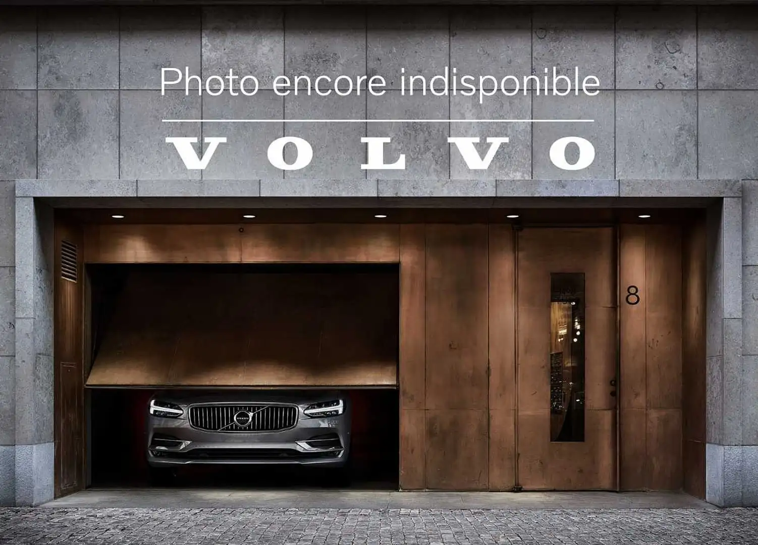 Volvo XC40 Plus, B3 Mild hybrid, Benzine, Dark Gris - 2