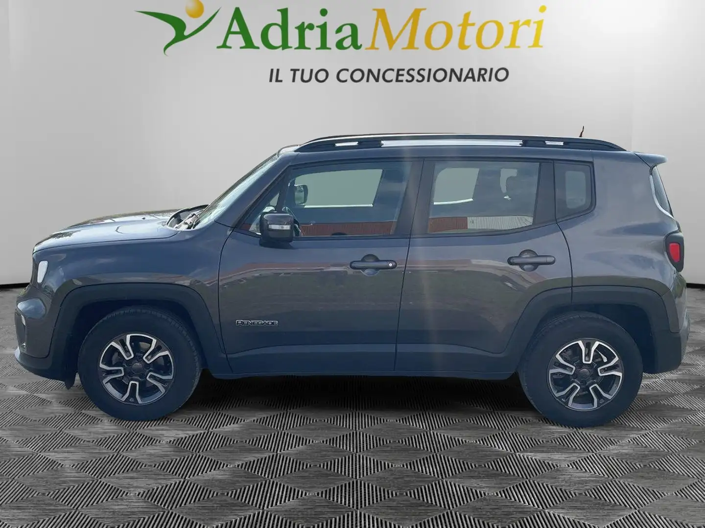 Jeep Renegade 1.0 T3 Longitude Grijs - 2