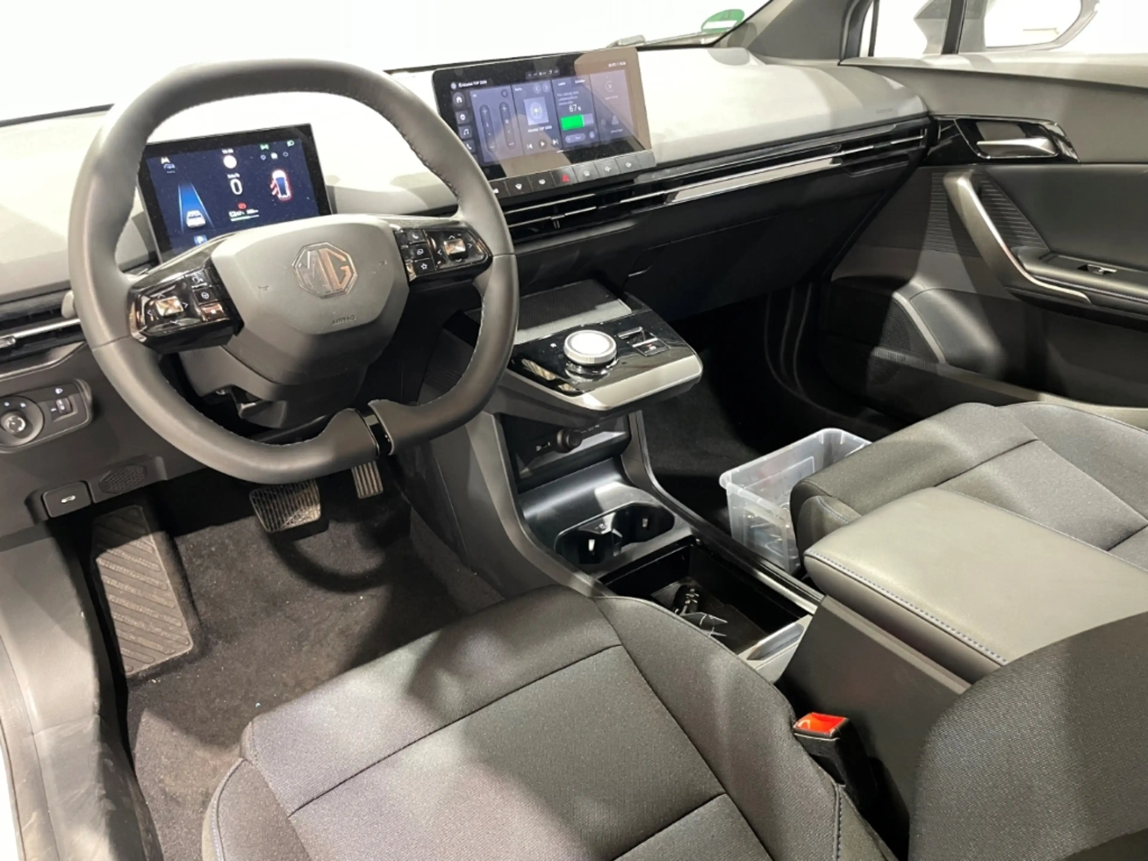 MG MG4 Klima LED ACC PDC Apple CarPlay — photo 5
