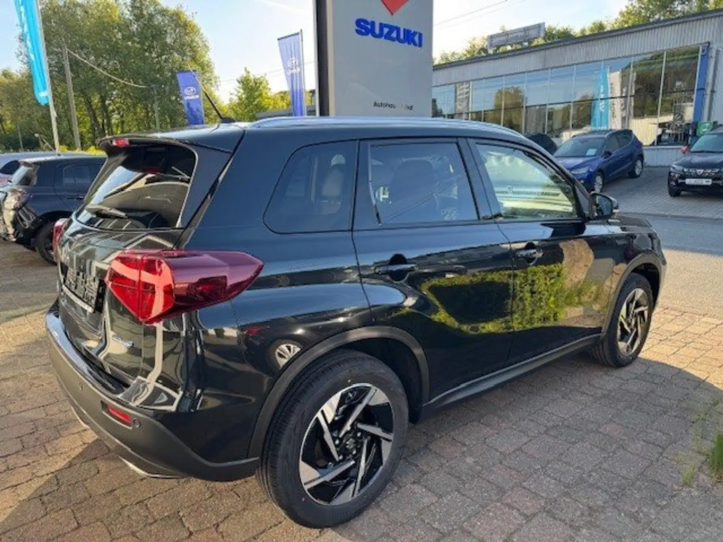 Suzuki Vitara 1.4 Boosterjet Hybrid Allgrip Comfort+ Nero - 2