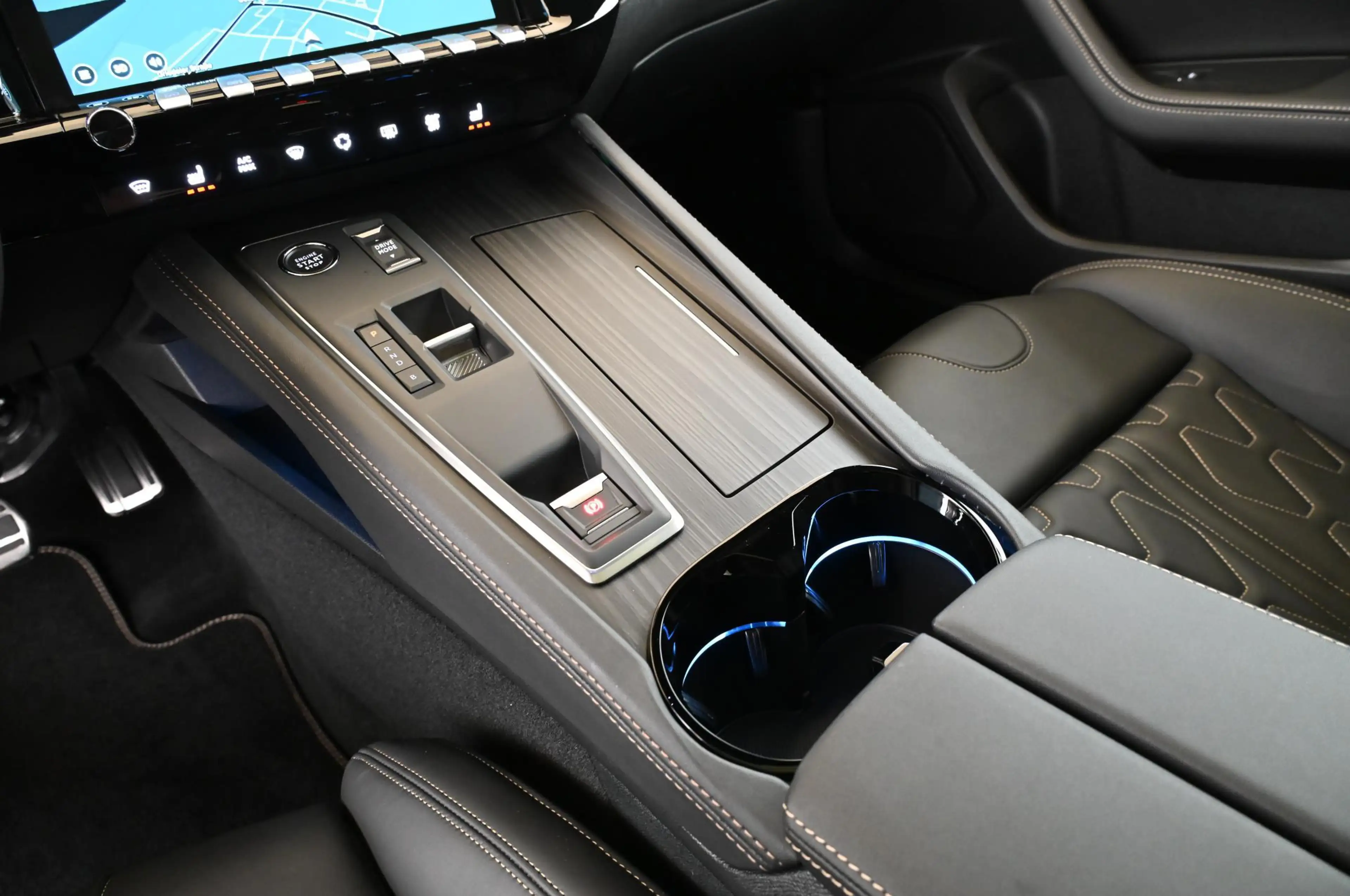 Peugeot 508 1.6 225 PHEV e-EAT8 GT MATRIX/NIGHT-V/GSD/18 — photo 14
