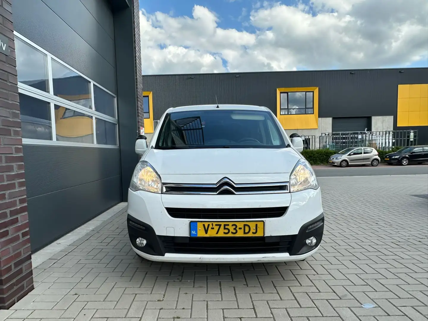 Citroen Berlingo 1.6 BlueHDI 75 Club MARGE !/Airco/Cruise/NAP/MARGE - 2