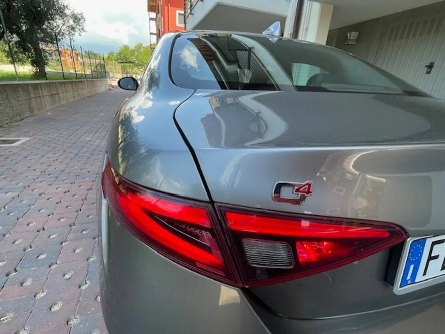 Alfa Romeo Giulia Super Q4 180cv AWD automatica Argento - 2