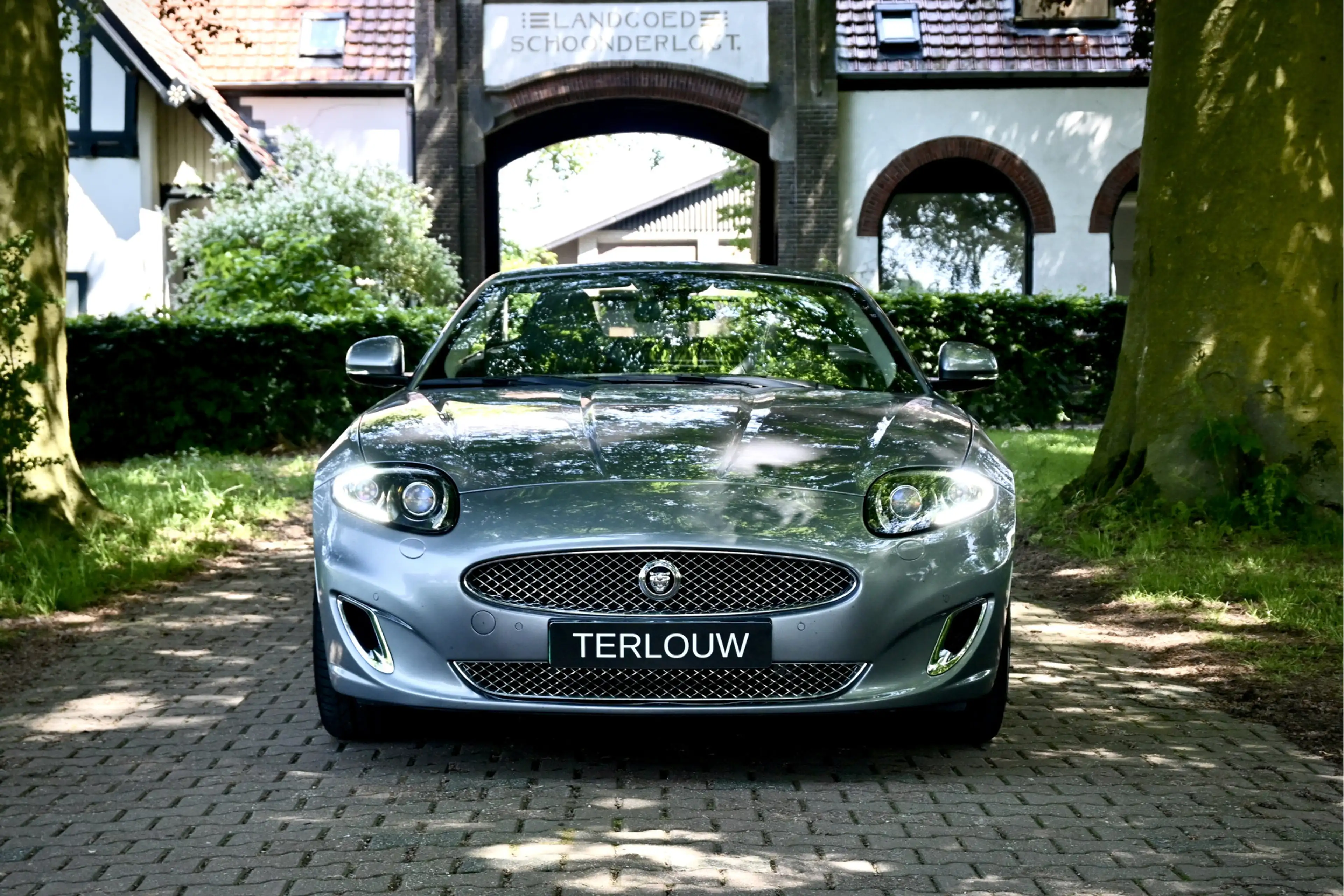 Jaguar XK 5.0 V8 Convertible — photo 4