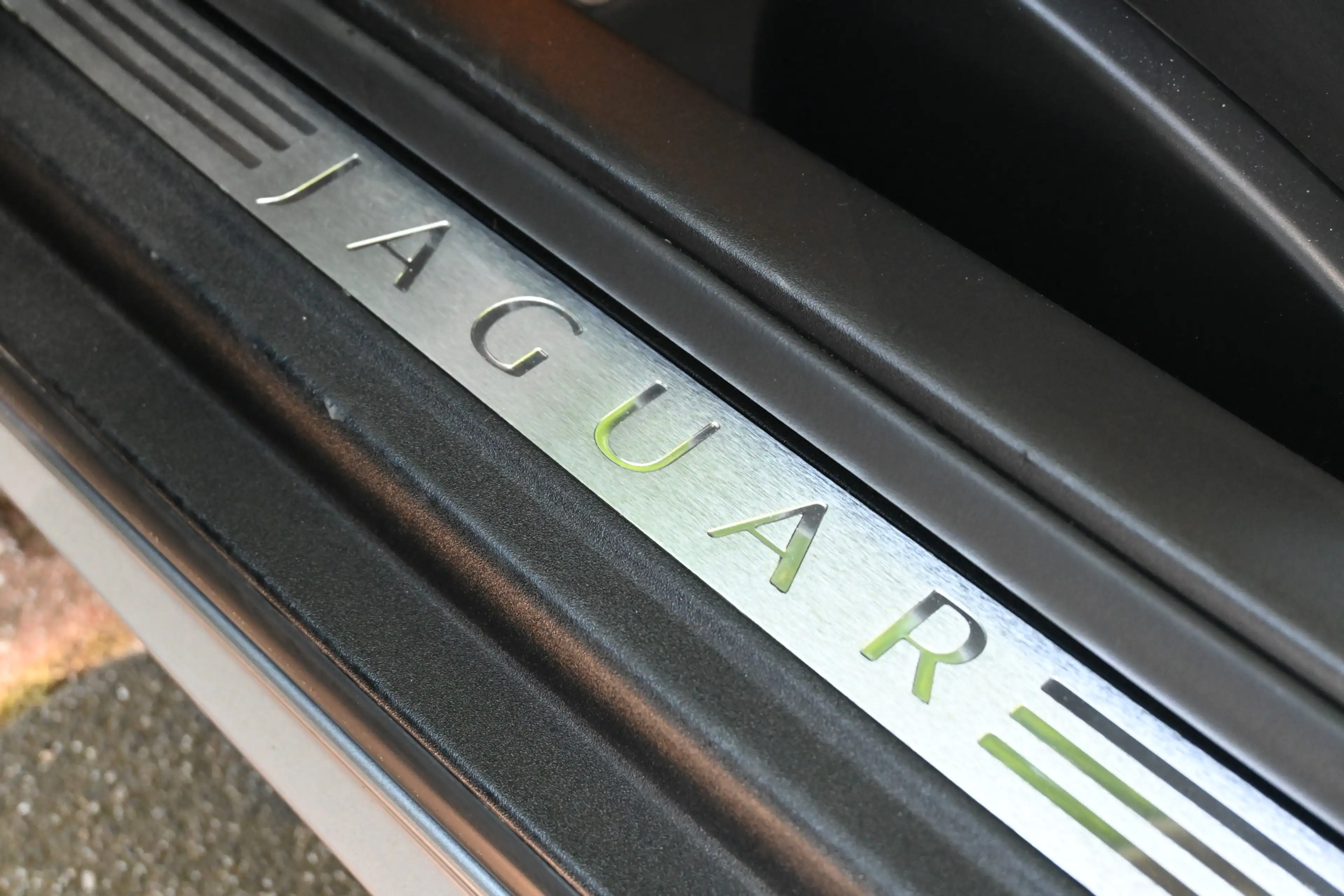 Jaguar XK 5.0 V8 Convertible — photo 22