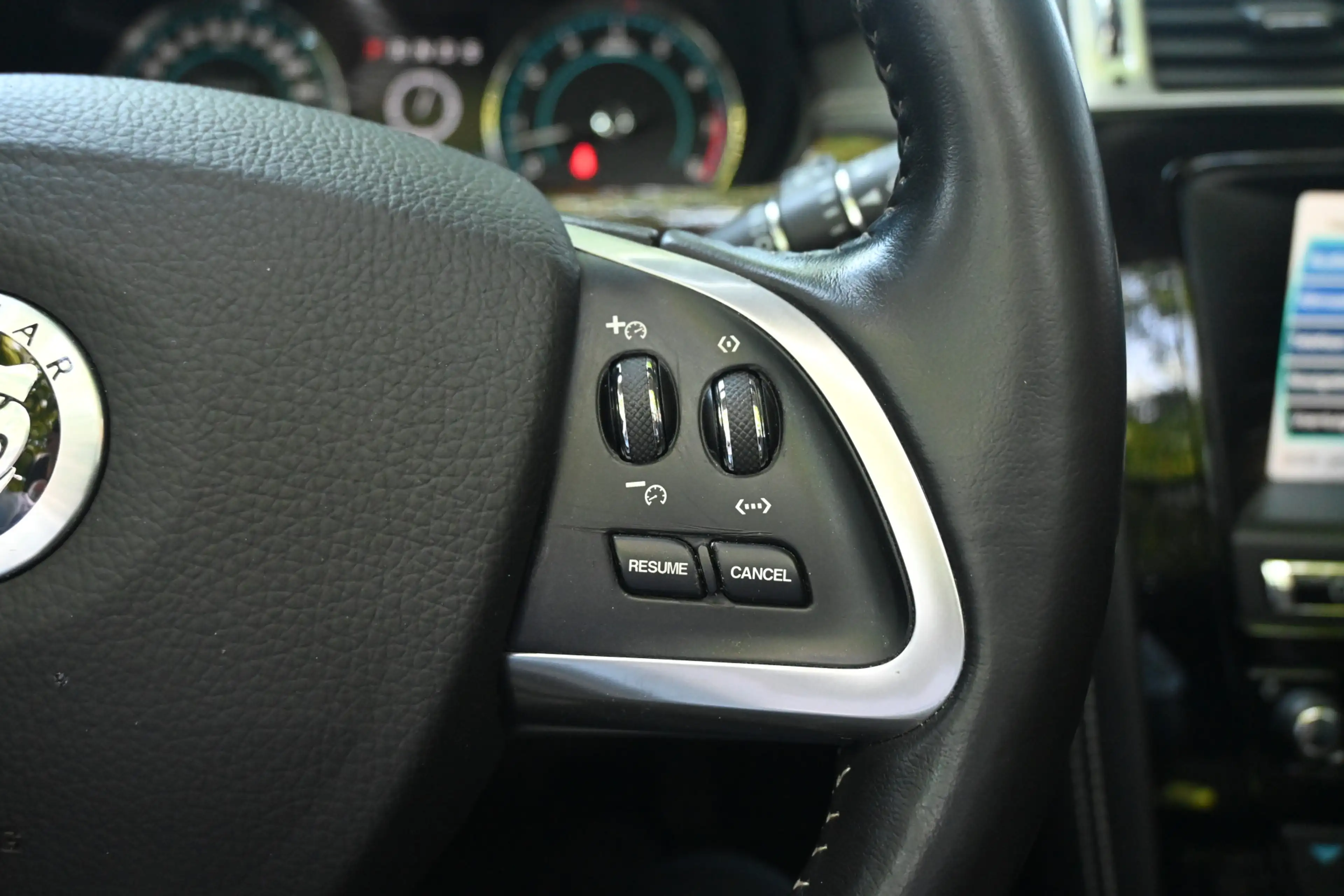 Jaguar XK 5.0 V8 Convertible — photo 18