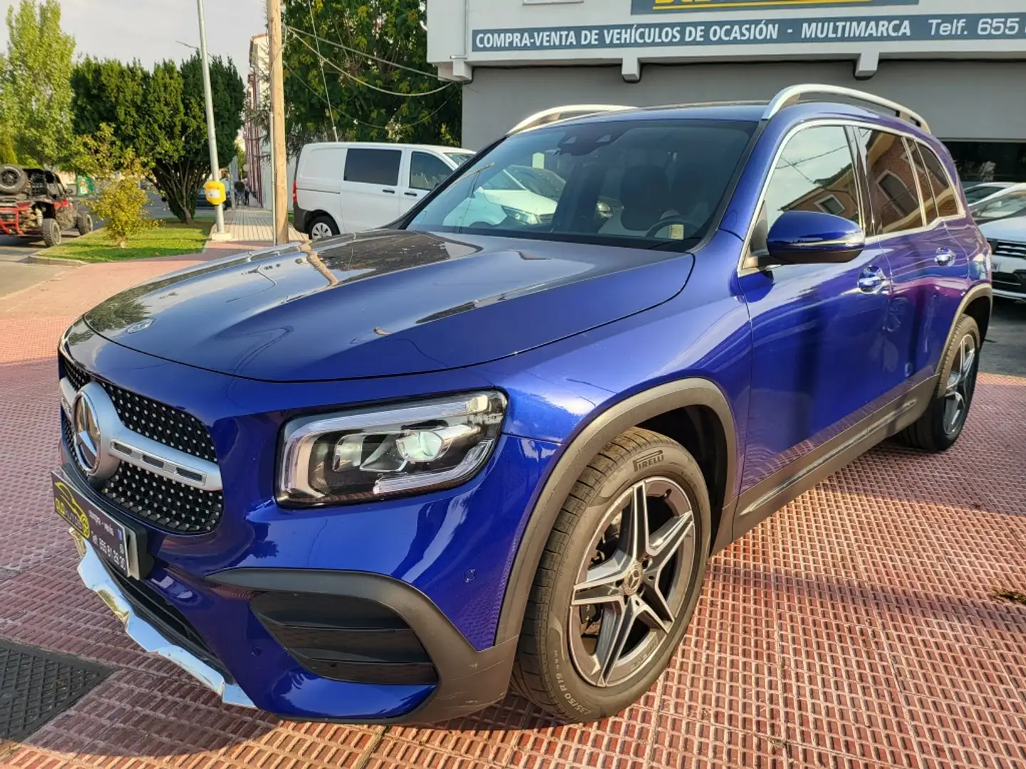 Mercedes-Benz GLB 200 200d 8G-DCT 7 plazas Bleu - 1