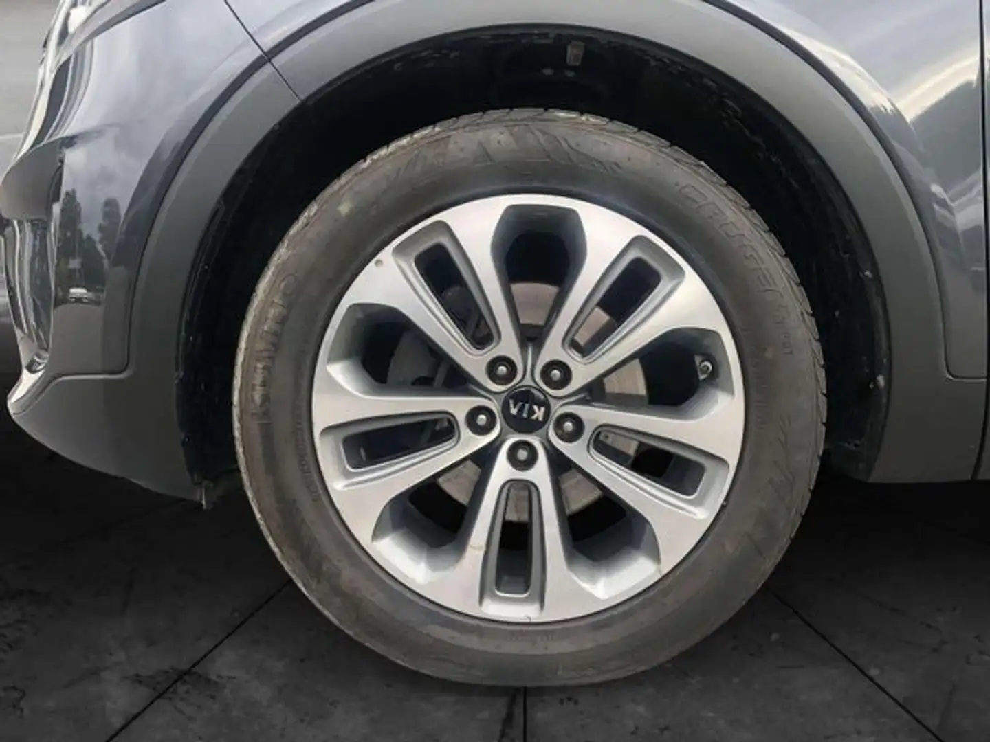 Kia Sorento 2.2 CRDi Vision Komf Sitz-/ und Lenkradh Grau - 2