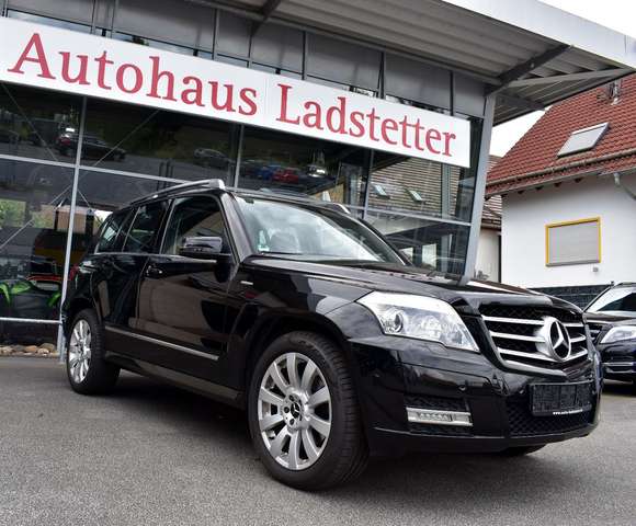 Mercedes-Benz GLK 350 4Matic*Sport-Paket*Panorama*Xenon*Navi*