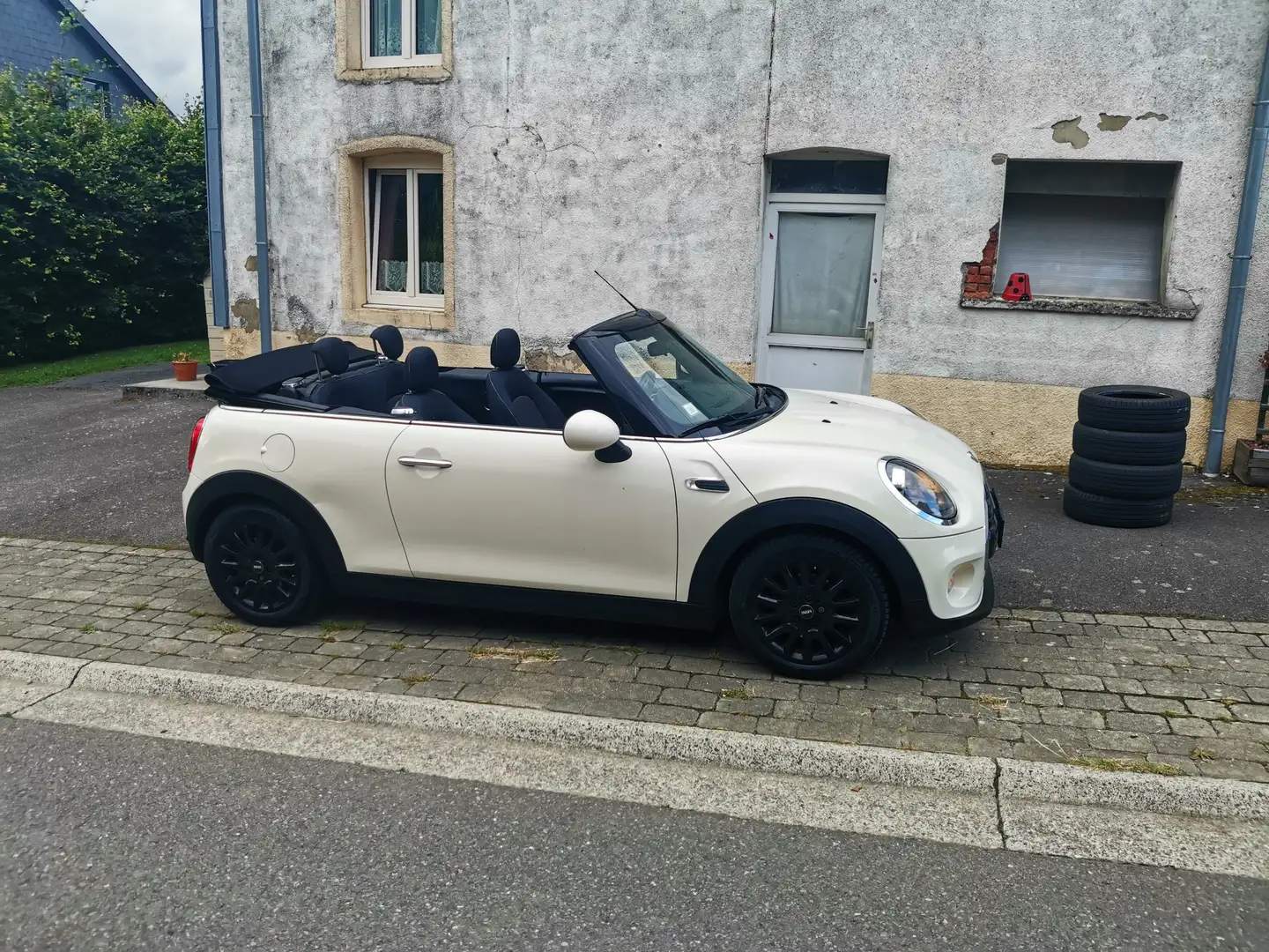 MINI Cooper D Cabrio Mini Cabriolet 1.5 D Cooper (EU6c) Білий - 1