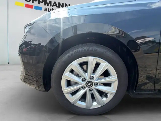 Opel Astra view 6