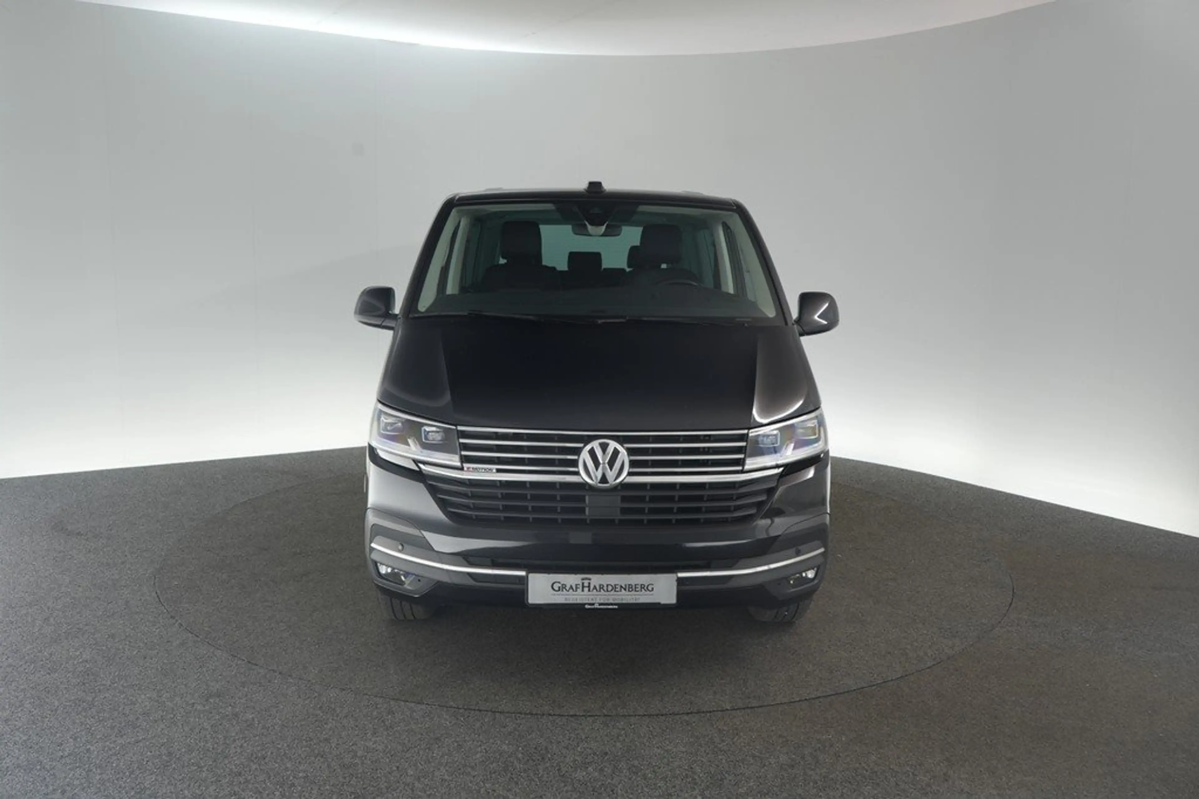 Volkswagen T6.1 Multivan 2.0 TDI 4M DSG Generation SIX — photo 4
