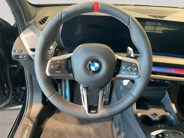 BMW 1 Series view 11