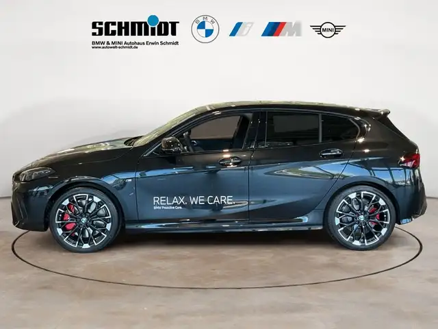 BMW 1 Series view 3
