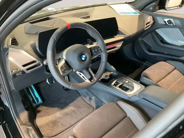 BMW 1 Series view 10