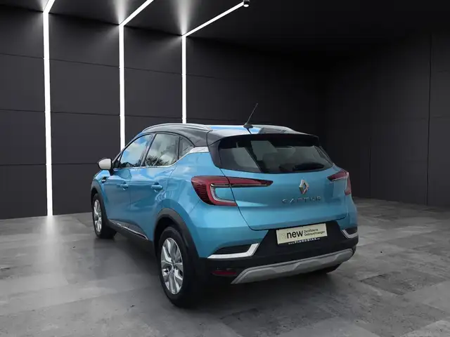 Renault Captur view 2