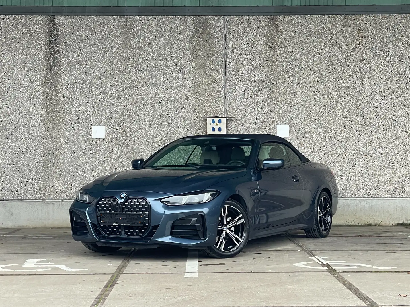 BMW 420 420i Cabrio Msport Bleu - 2