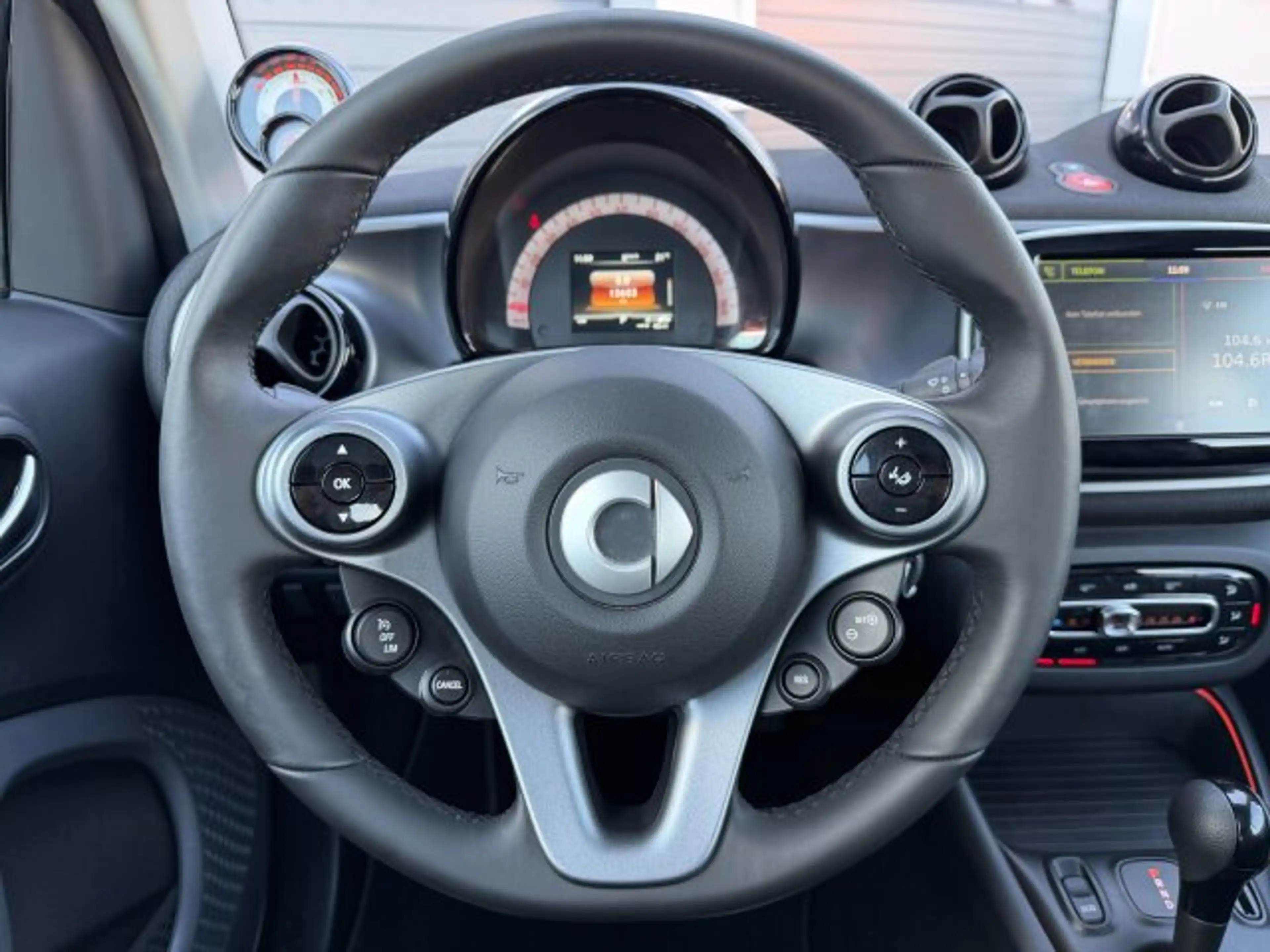 smart forTwo smart EQ fortwo Exclusive LED Panorama Kamera... — photo 9