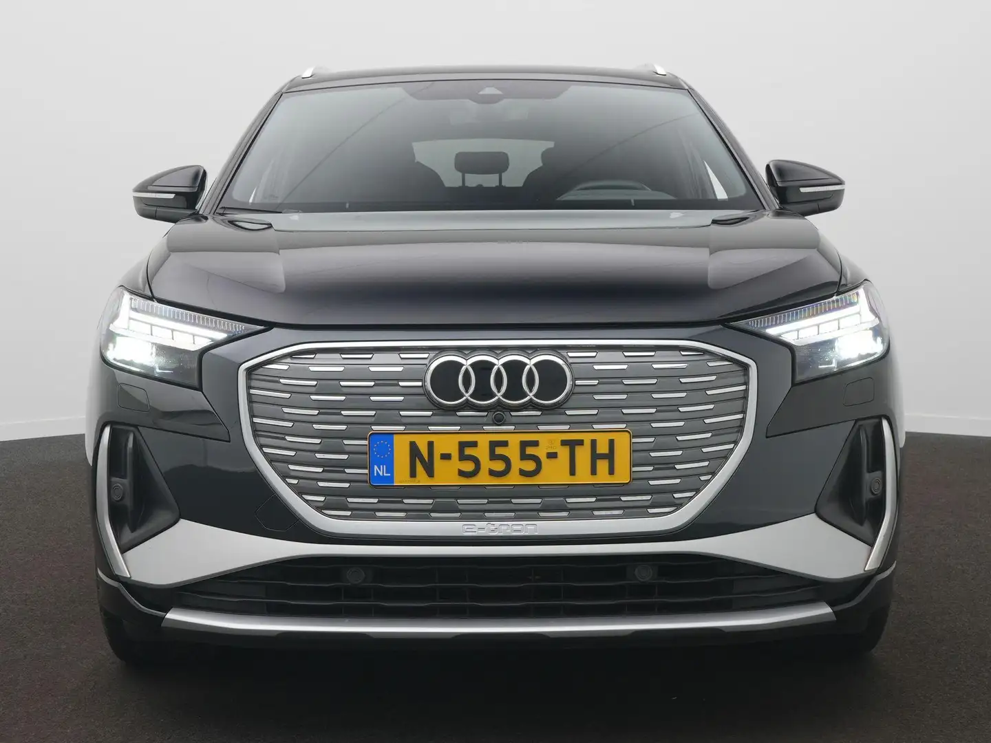 Audi Q4 e-tron 40 S edition 77 kWh S-Line | Adap. Cruise | Camera Nero - 2