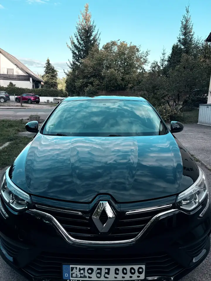 Renault Megane ENERGY TCe 100 LIFE — photo 1 of 20