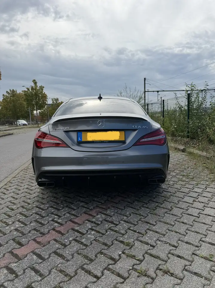 Mercedes-Benz CLA 45 AMG