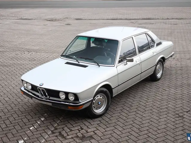 BMW 520 E12 72.000 km - Original Paint