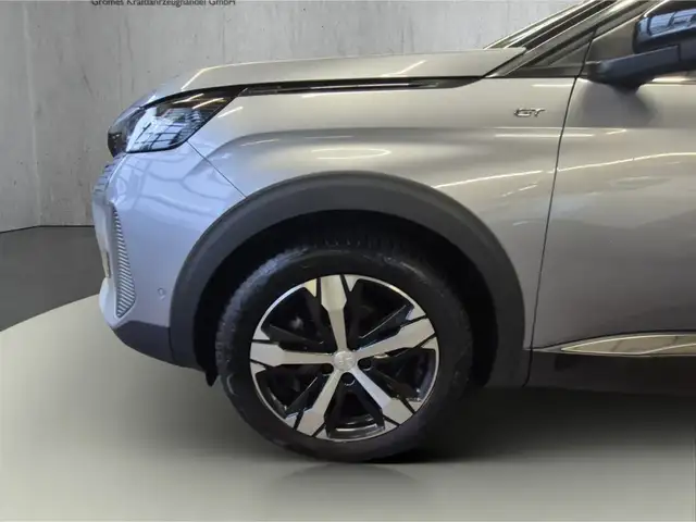 Peugeot 3008 view 11