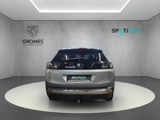 Peugeot 3008 view 4