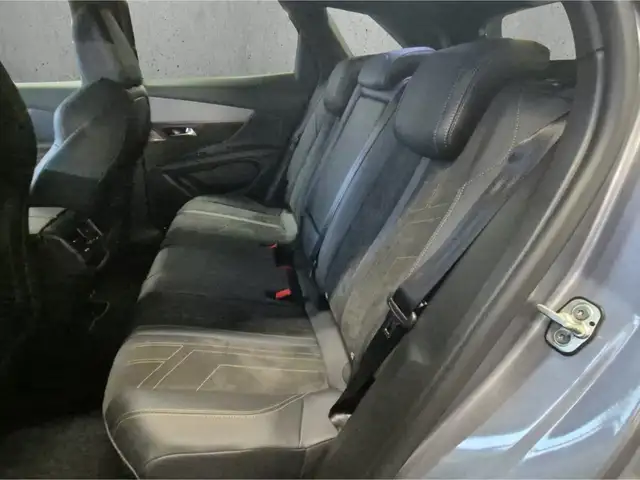 Peugeot 3008 view 8