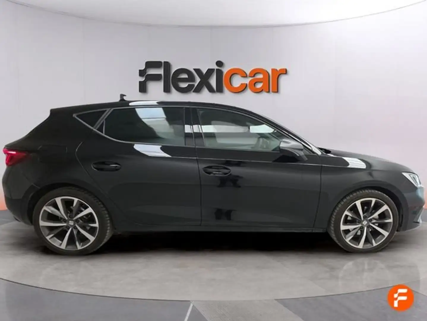 SEAT Leon 1.5 TSI S&S FR 150 Negro - 2