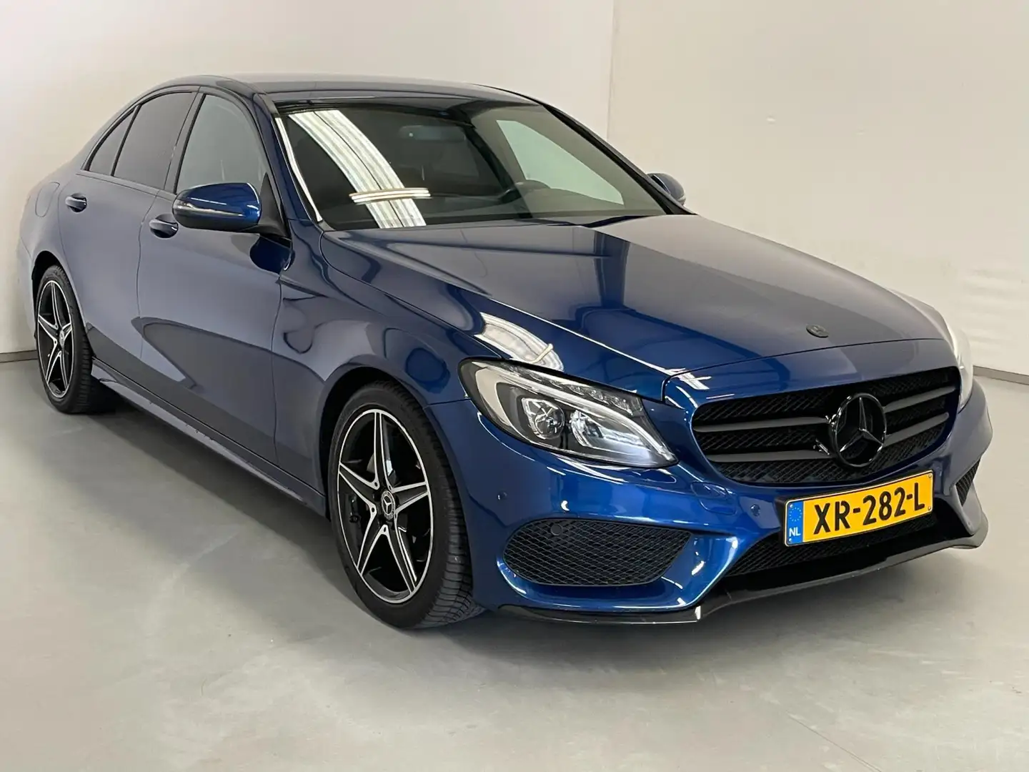 Mercedes-Benz C 180 CDI / AMG / BTW / NL-auto / Stoelverwarming Blauw - 2