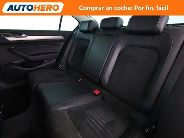 Volkswagen Passat view 15