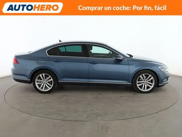 Volkswagen Passat view 7