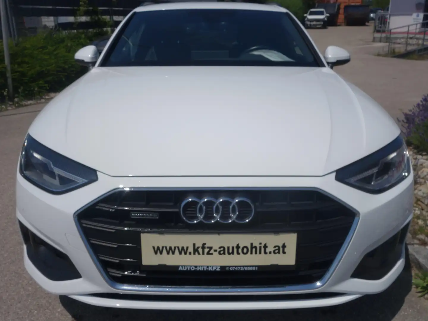 Audi A4 Avant40TFSI quattro S-tronic*AHK/Kamera/Virtual C* Weiß - 2