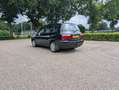 Kia Carens 1.6-16V LX Zwart - thumbnail 2