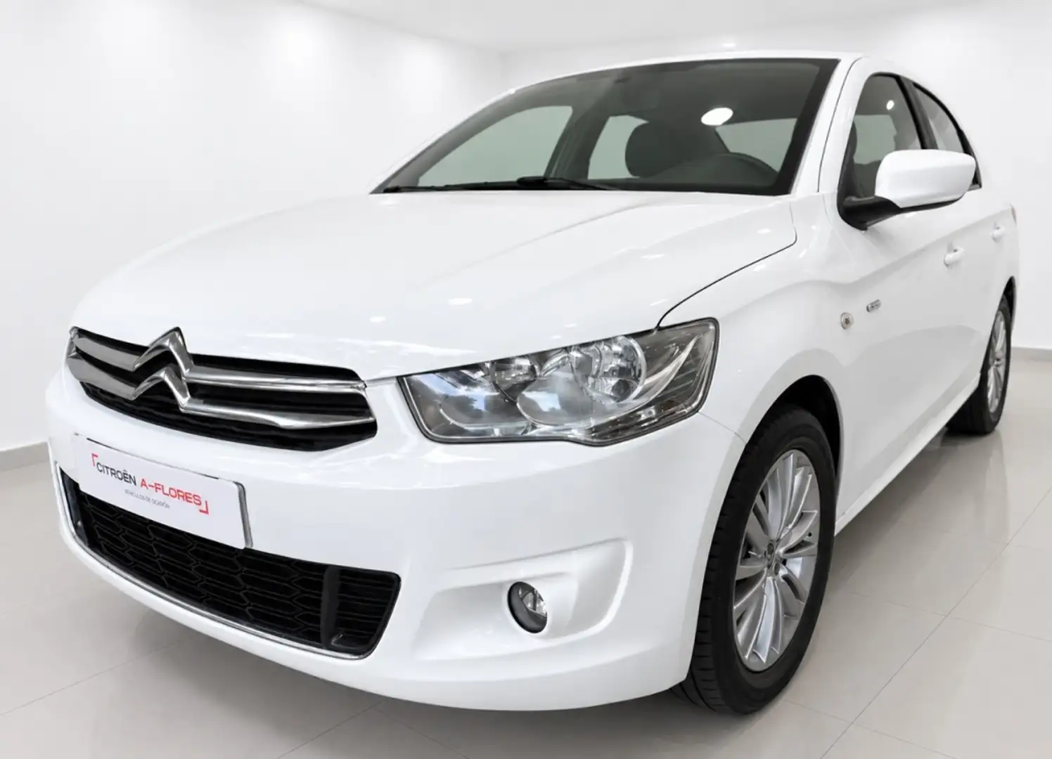 Citroen C-Elysée 1.2 PureTech Exclusive 82 Blanco - 1