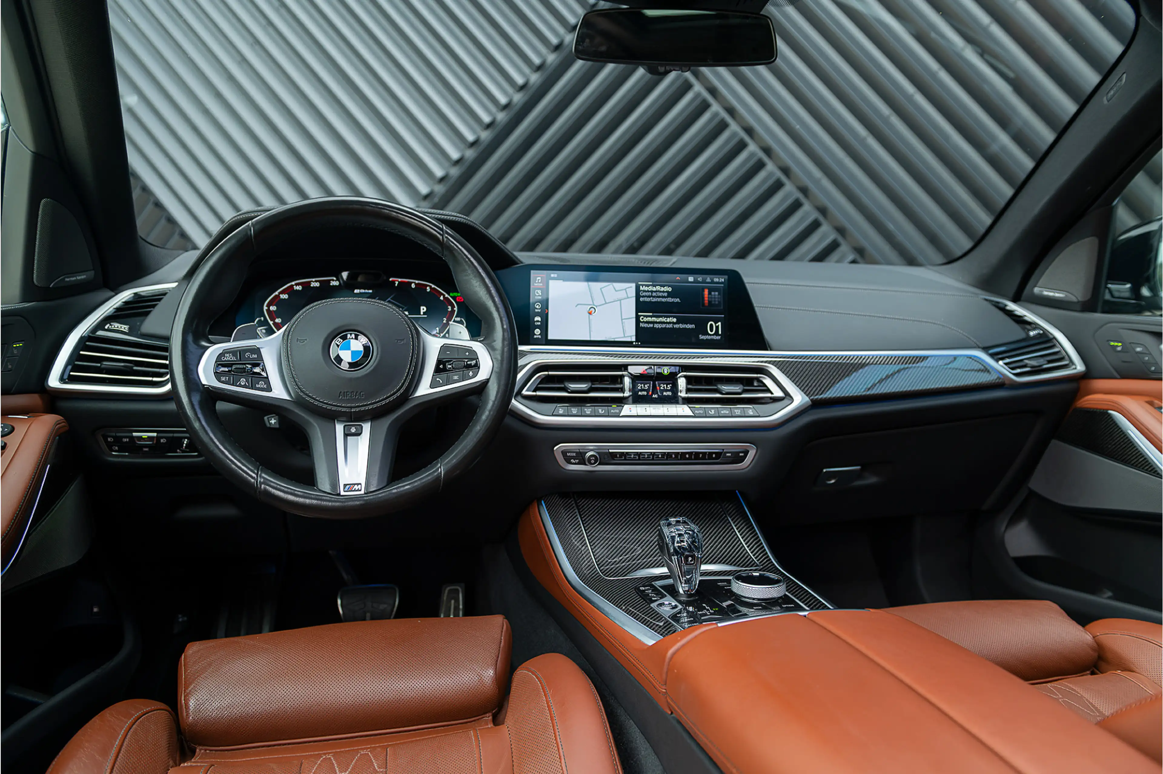 BMW X5 xDrive45e Luchtv. Pano Sky Lounge HK Laserlicht HU — photo 7