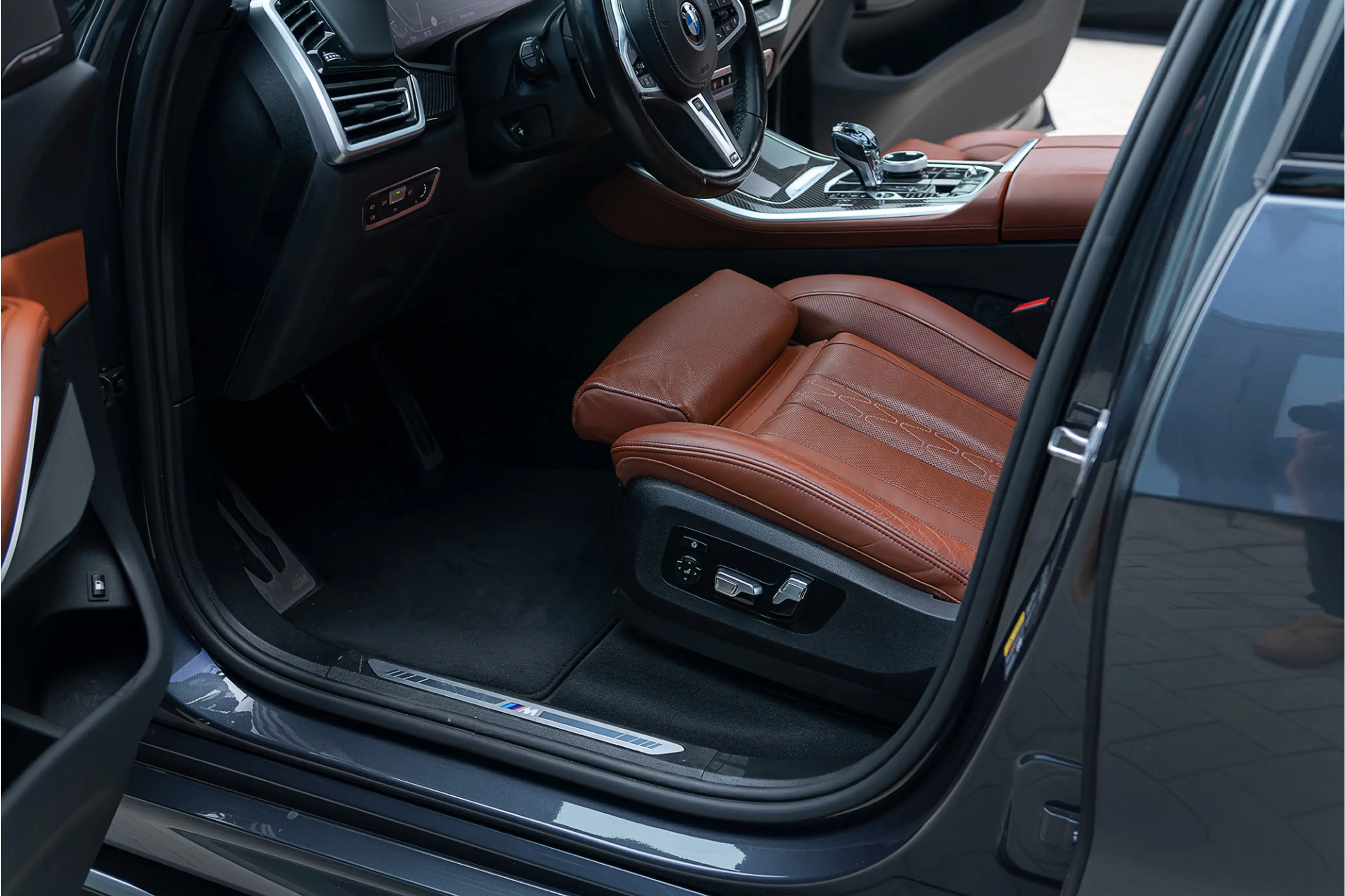 BMW X5 xDrive45e Luchtv. Pano Sky Lounge HK Laserlicht HU — photo 27
