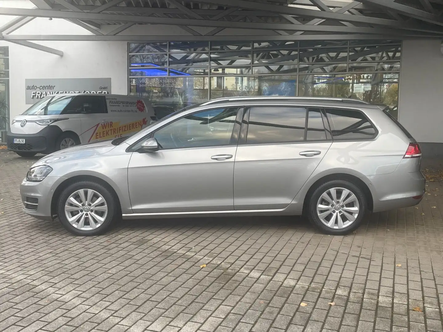 Volkswagen Golf 1.4 TSI 92kW DSG BMT Comfortline Variant Gris - 2