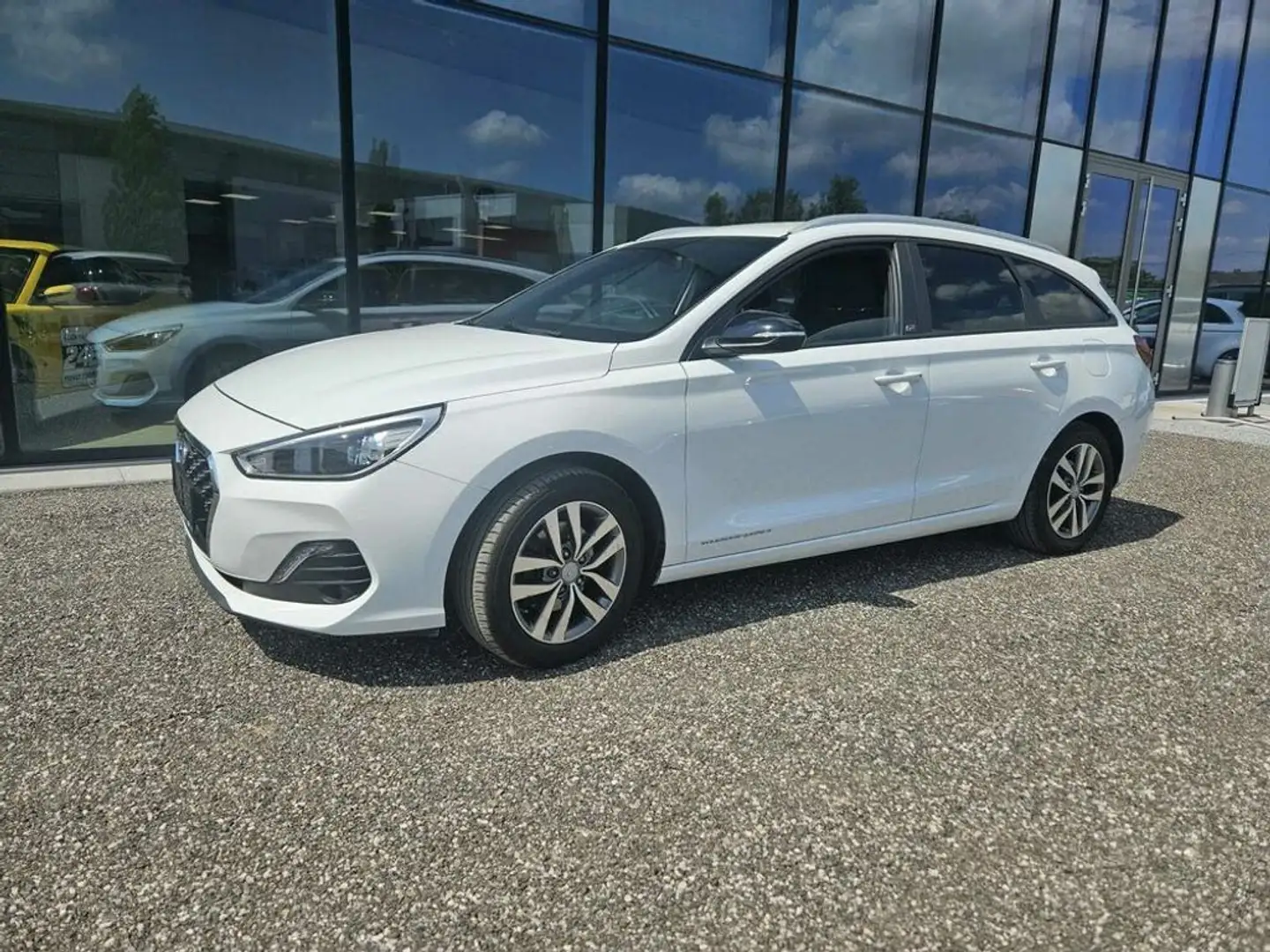 Hyundai i30 GO! Weiß - 2