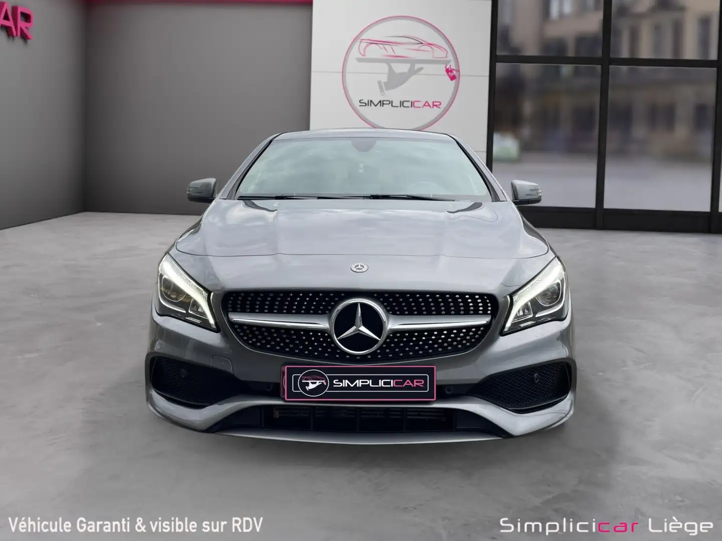 Mercedes-Benz CLA 200 CLA 200 d Business Solution AMG (EU6d-T. Gris - 2