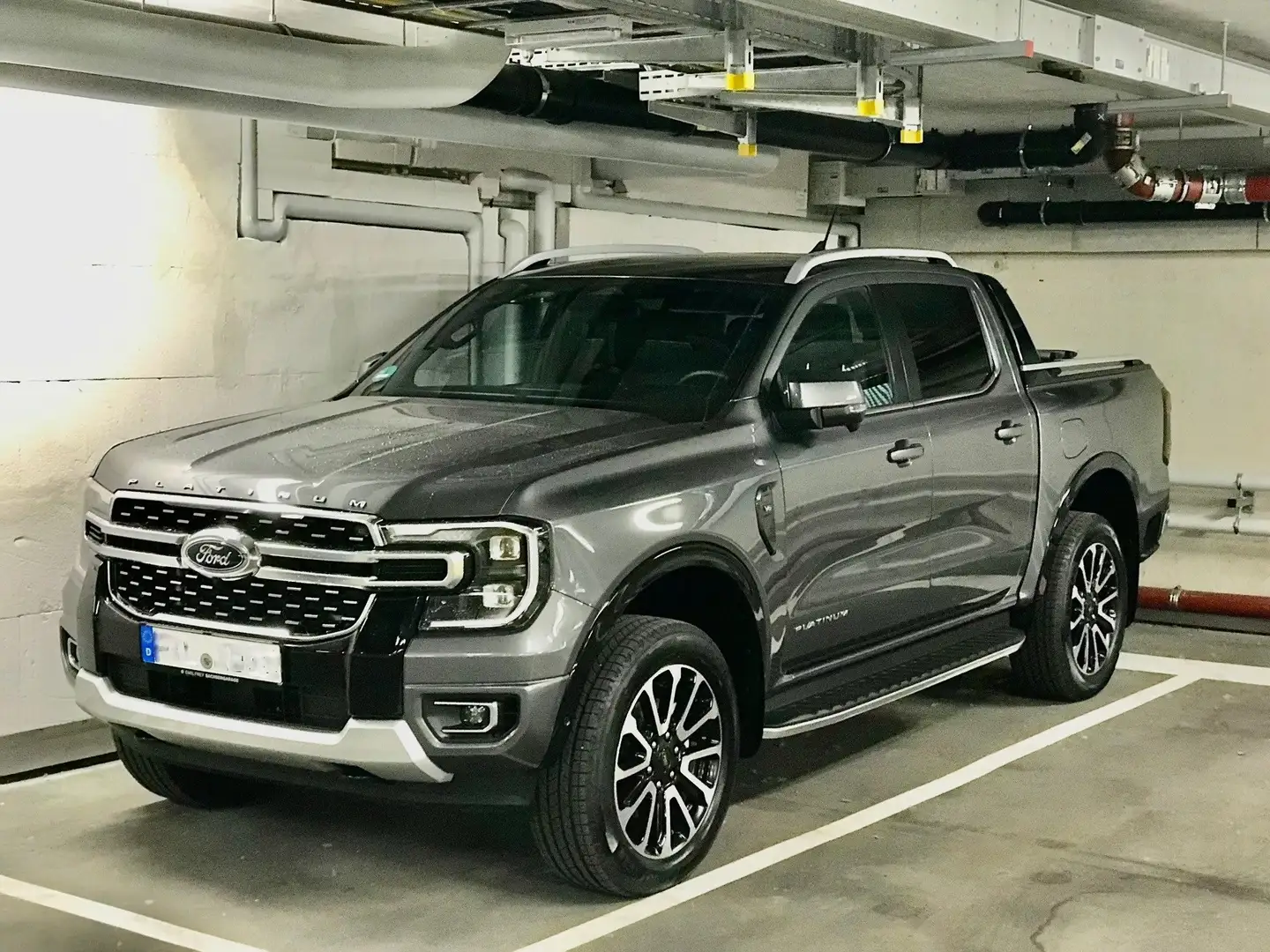 Ford Ranger Platinum e-4WD Grau - 1