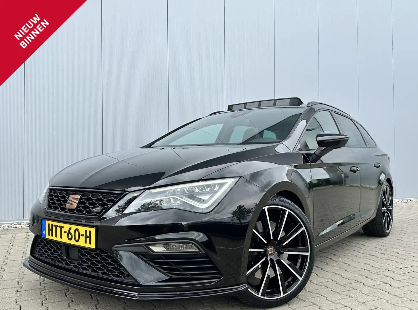 SEAT Leon ST CUPRA 2.0 TSI 300PK 4DRIVE 2019 PANO VIRTUAL Zwart - 1
