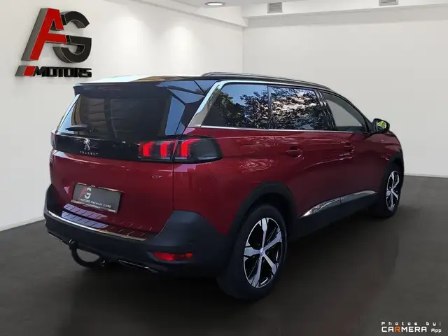 Peugeot 5008 view 5