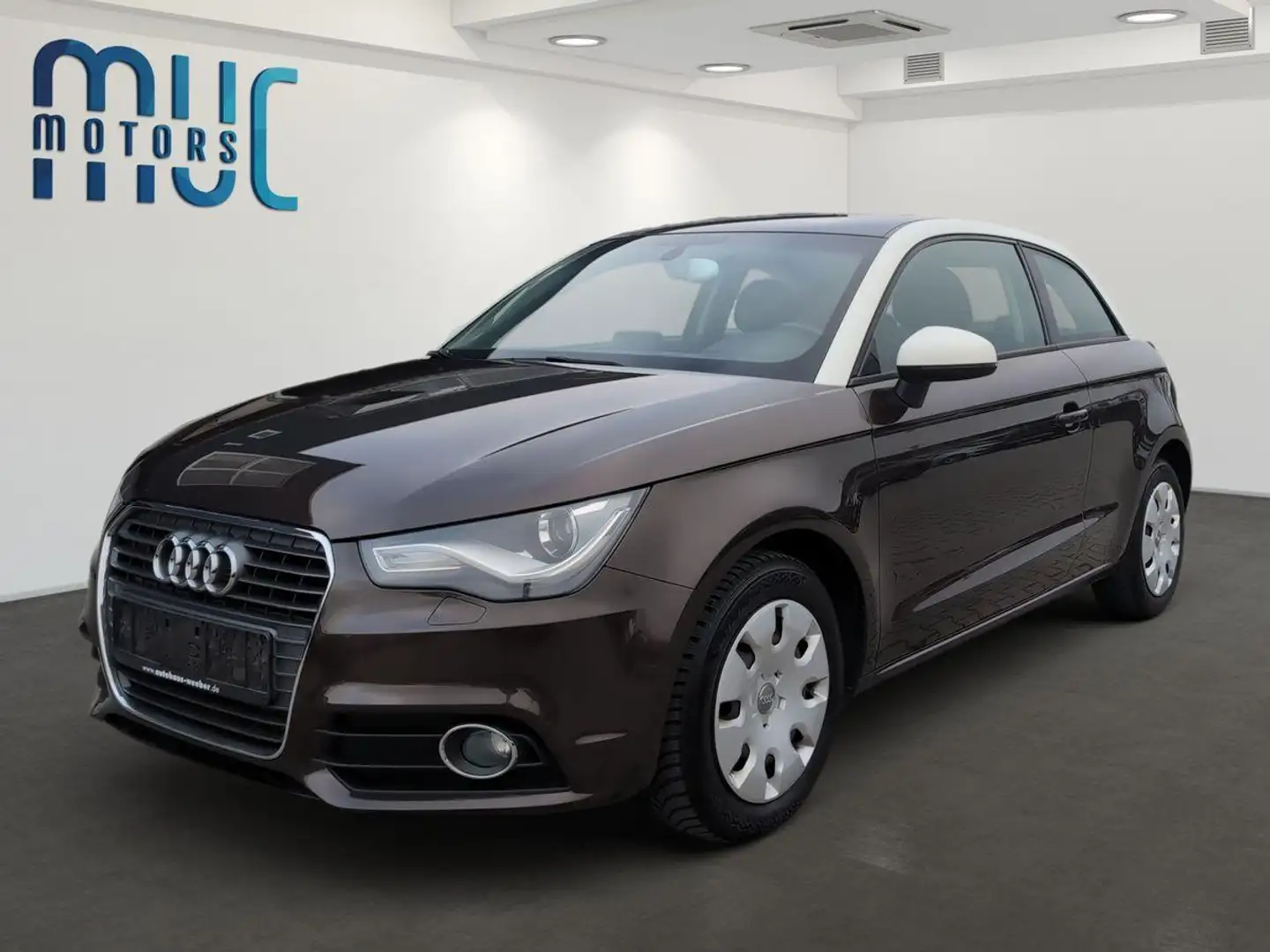 Audi A1 1.6 TDI attraction Xenon Brun - 1
