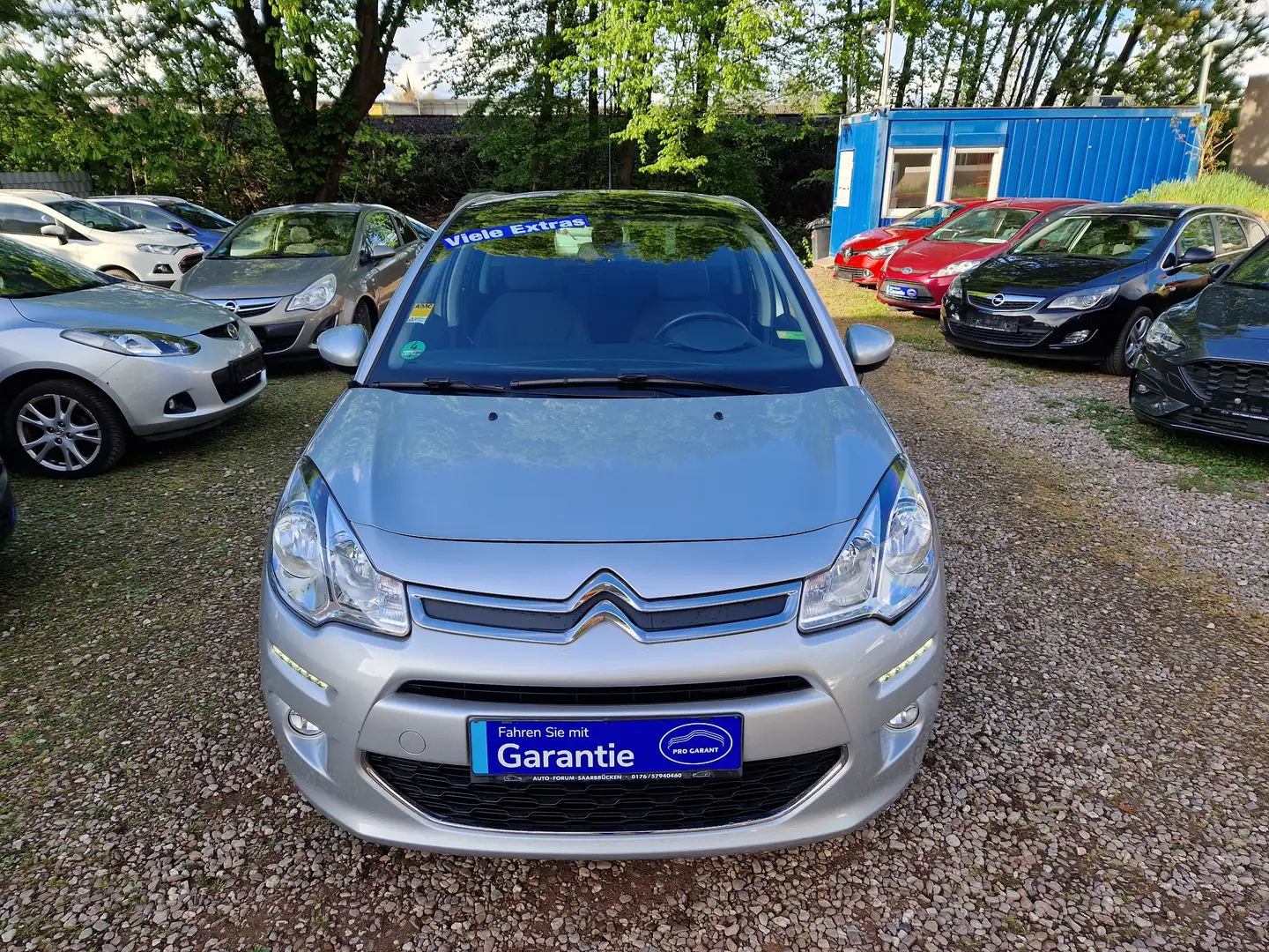 Citroen C3 1.2 Klimatro 89Tkm Navi Kamera Sitzhzg Panora ESP Grau - 2