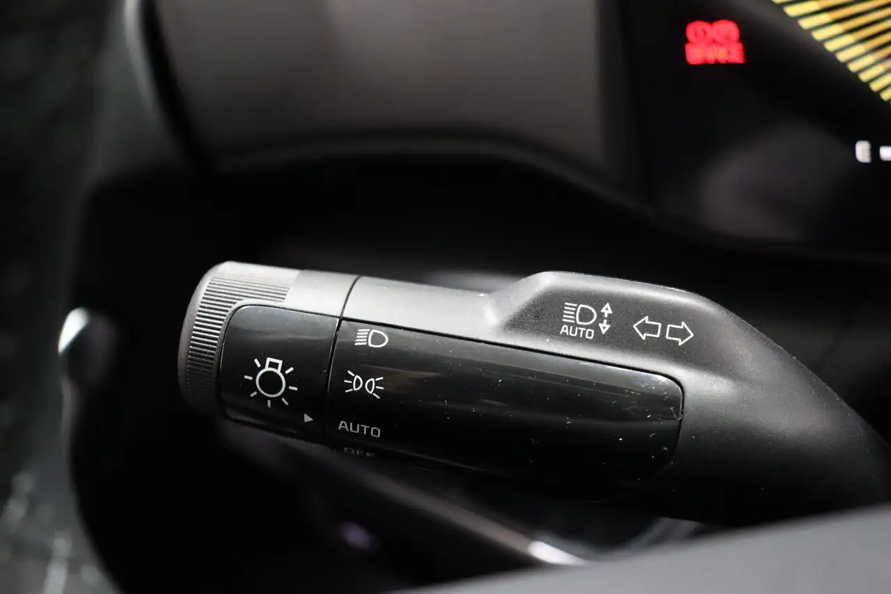 Kia K4 photo Kia K4