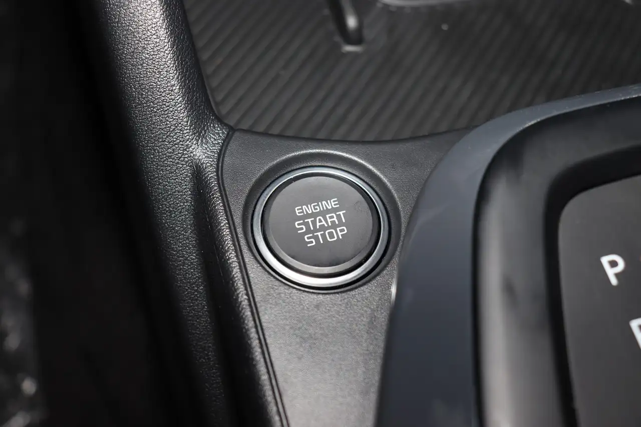 Kia K4 photo Kia K4