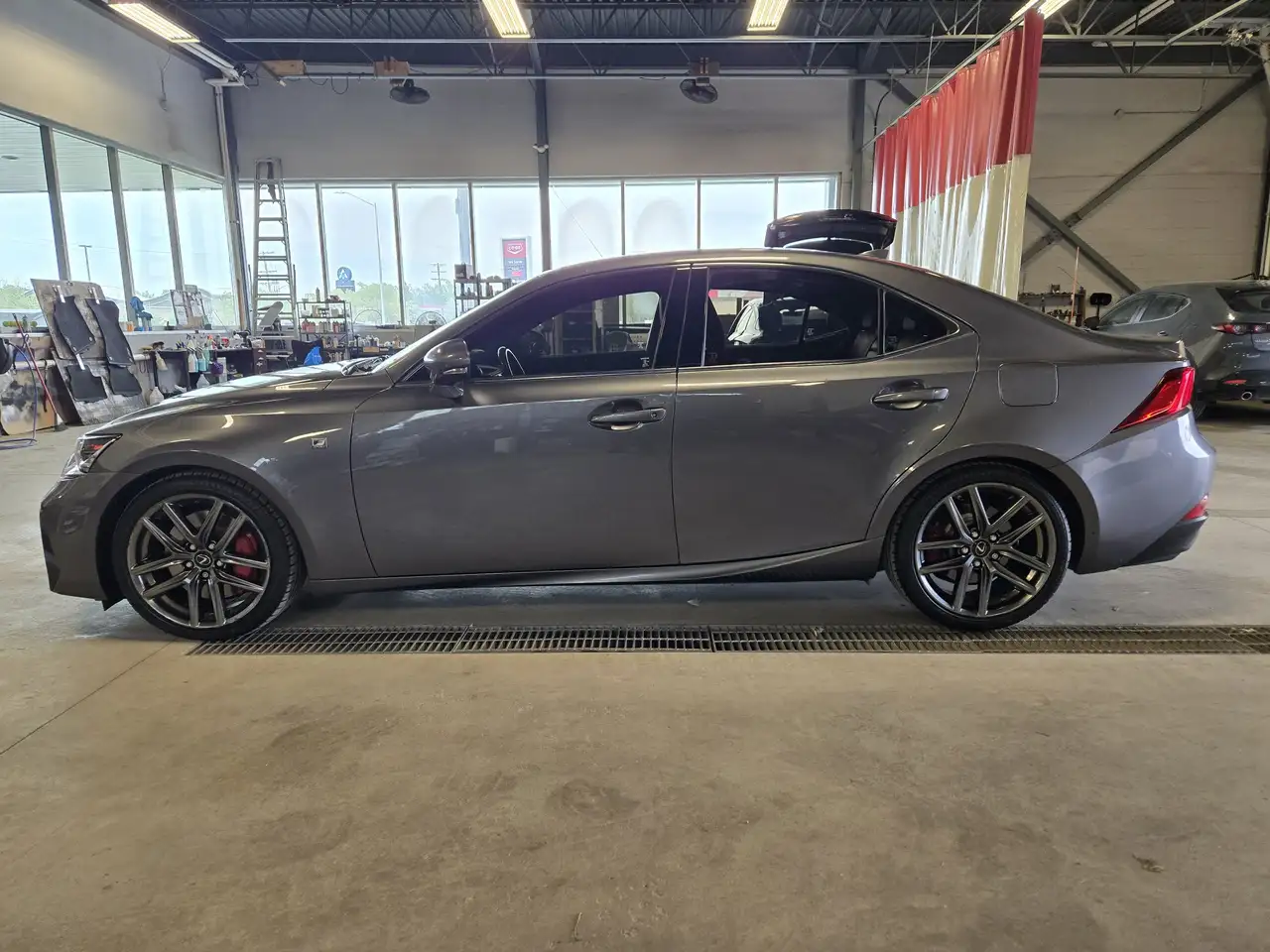 Lexus IS photo Lexus IS